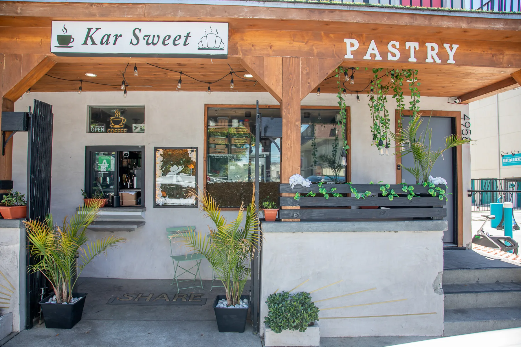Cafe transaction window and commercial equipment